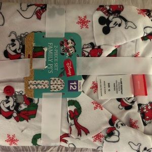 New Children’s Christmas Pajamas Set